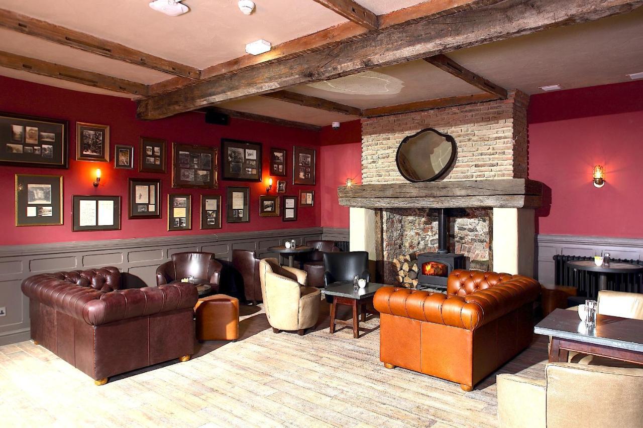 The Crown And Thistle Abingdon-on-Thames Exterior photo